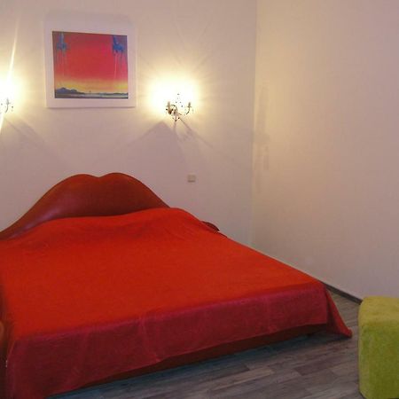 Art Villa On Sumskaya Street คาร์คิฟ ภายนอก รูปภาพ