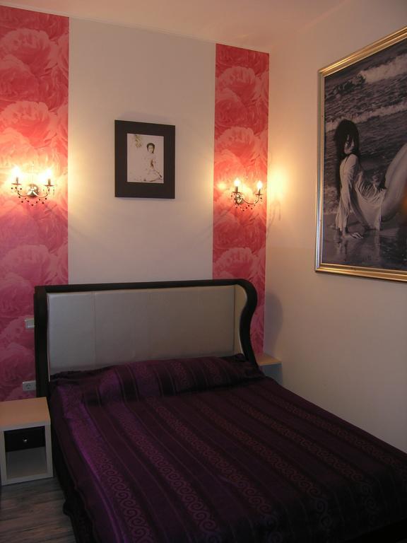 Art Villa On Sumskaya Street คาร์คิฟ ภายนอก รูปภาพ