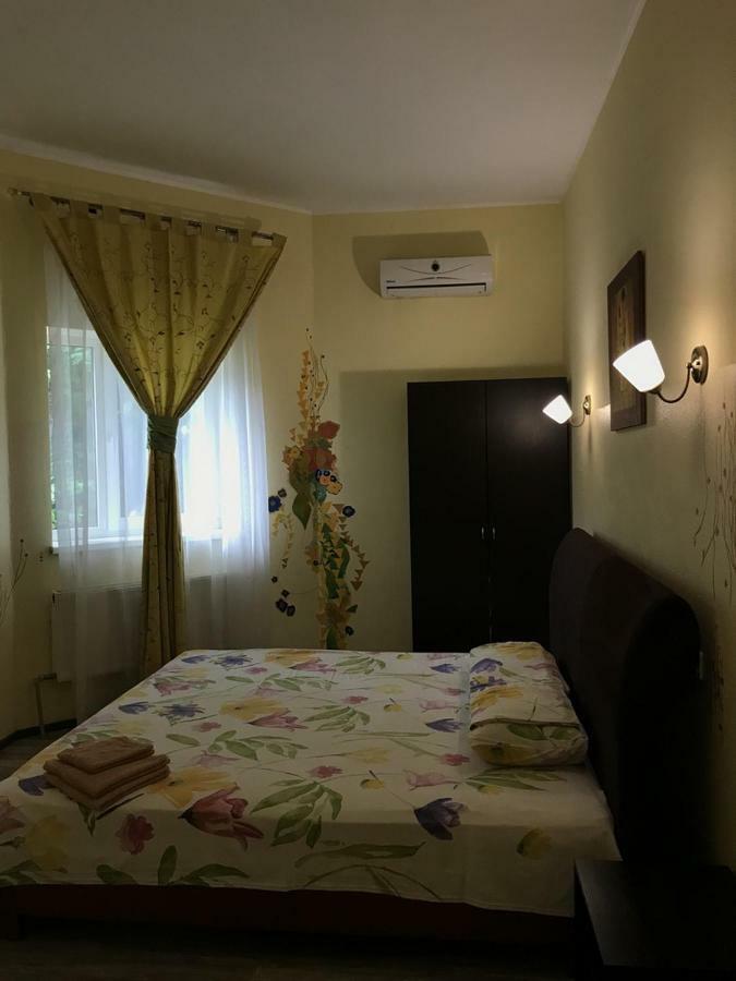 Art Villa On Sumskaya Street คาร์คิฟ ภายนอก รูปภาพ